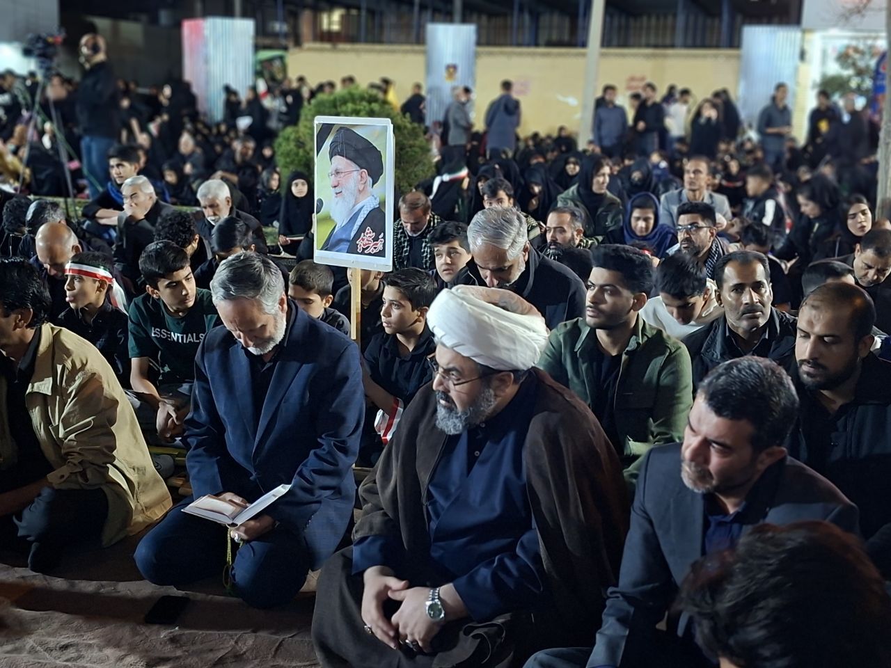 تجمع خون&zwnj;خواهان قائد امت و بیعت با رهبر معظم انقلاب اسلامی در زاهدان +فیلم و تصاویر