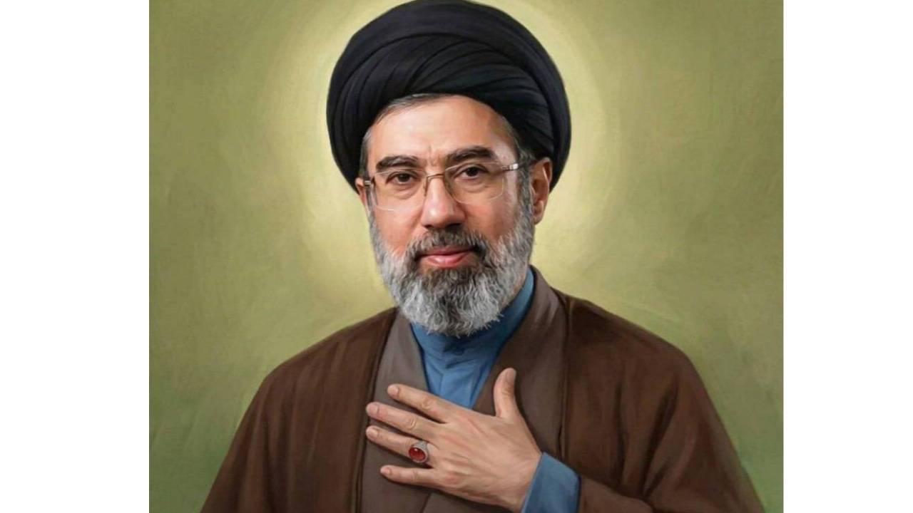 بیعت بیش از هزار نفر از علما و روحانیون اهل‌سنت کردستان با رهبر جدید انقلاب اسلامی