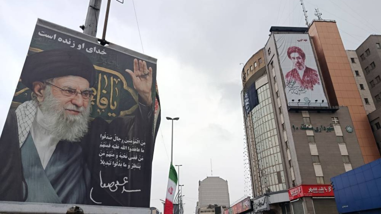 اکران دیوارنگاره «عهدخون» در شهرداری منطقه ۱۰
