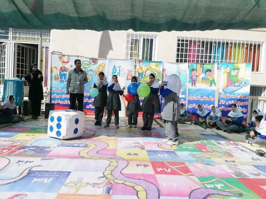دانش آموزان دبستان دخترانه نیایش نیشابور حامیان آب شدند