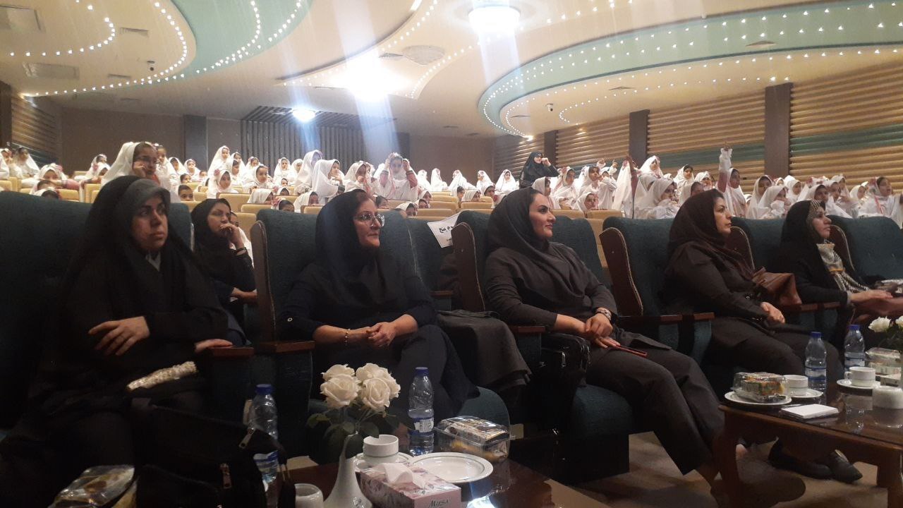 مراسم جشن تکلیف دختران