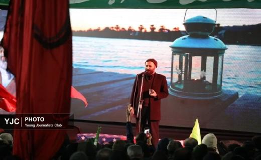 جلوه ای  از عزاداریهای شب قدر در میدان + تصاویر
