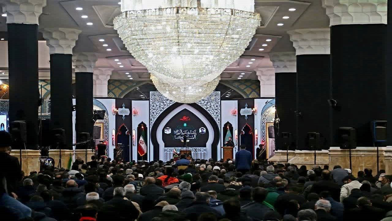 بیعت مردم قم با رهبر سوم انقلاب اسلامی در دومین شب از لیالی قدر+تصاویر