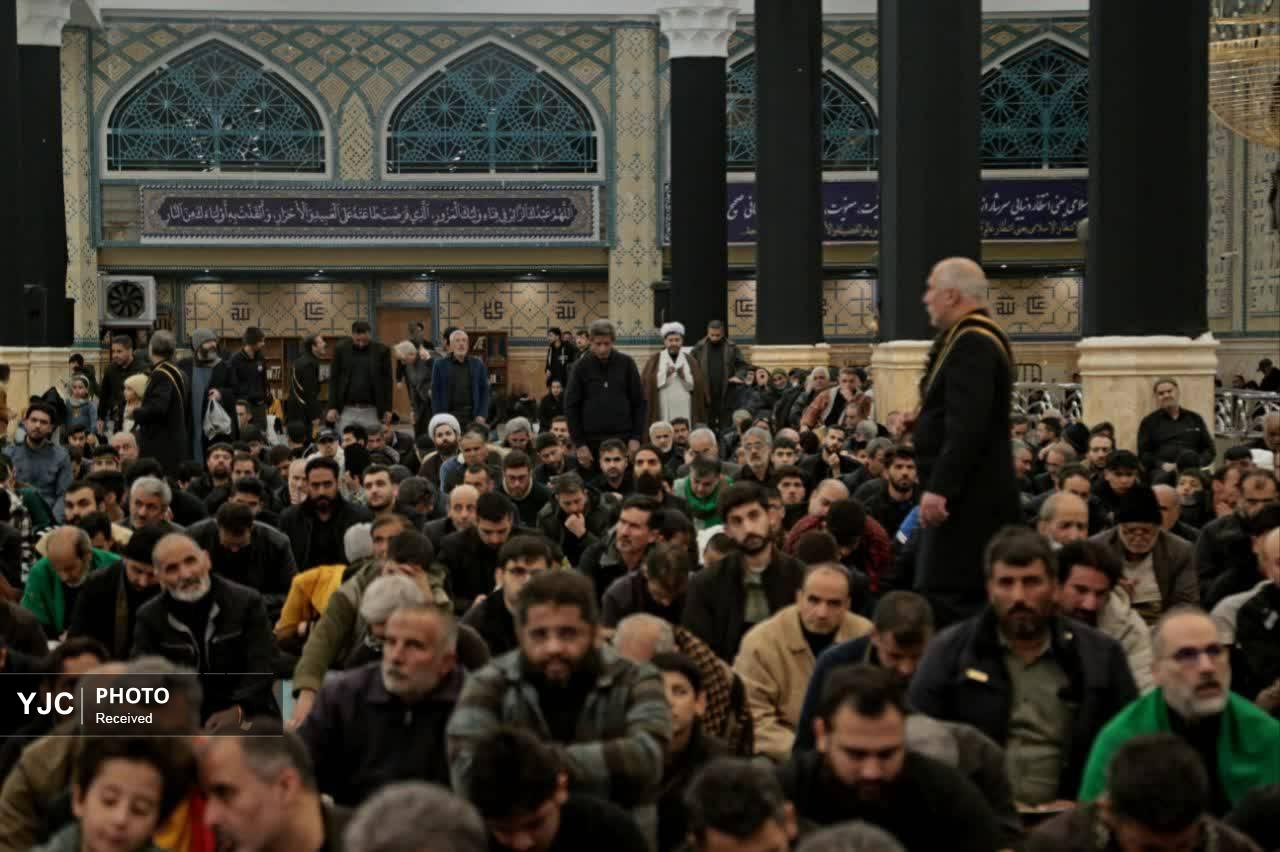 بیعت مردم قم با رهبر سوم انقلاب اسلامی در دومین شب از لیالی قدر+تصاویر