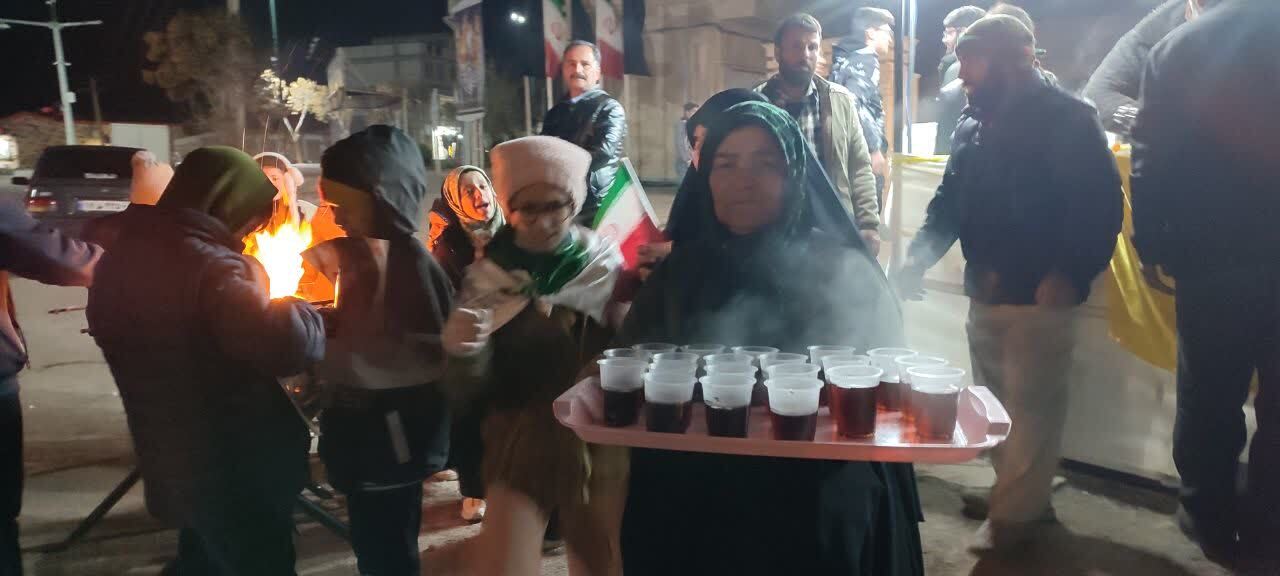 تجمع خودجوش صالح آبادی&zwnj;ها در انزجار از جنایات آمریکایی - صهیونی همزمان با شهادت امام علی(ع) + عکس