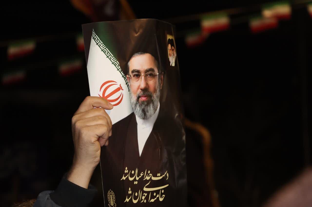 جلوه&zwnj;هایی از یازدهمین اجتماع عظیم ماهدشتی&zwnj;ها برای شهادت رهبر انقلاب