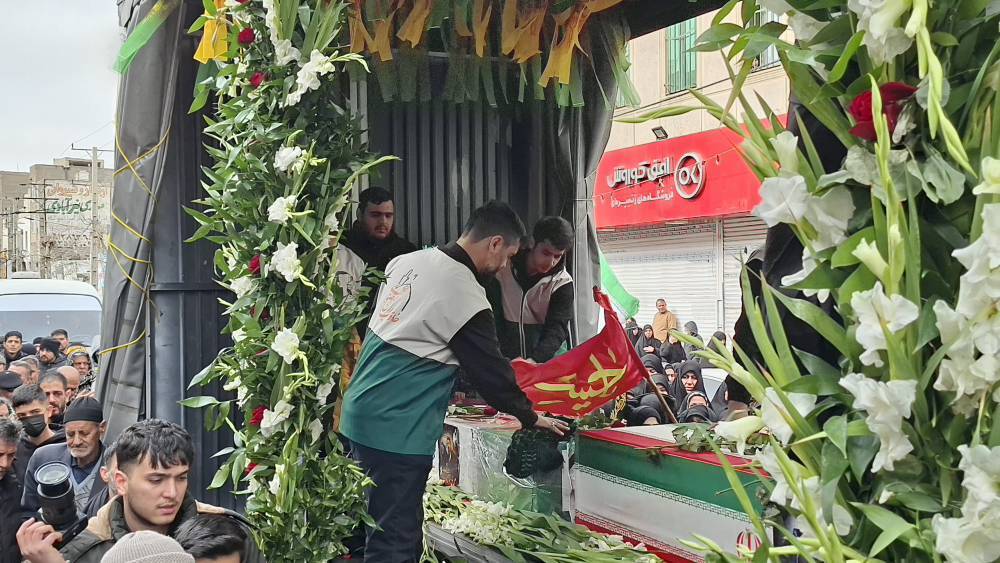 تشییع پیکر ۲ شهید گرانقدر مدافعِ وطن در مشکین دشت+تصاویر