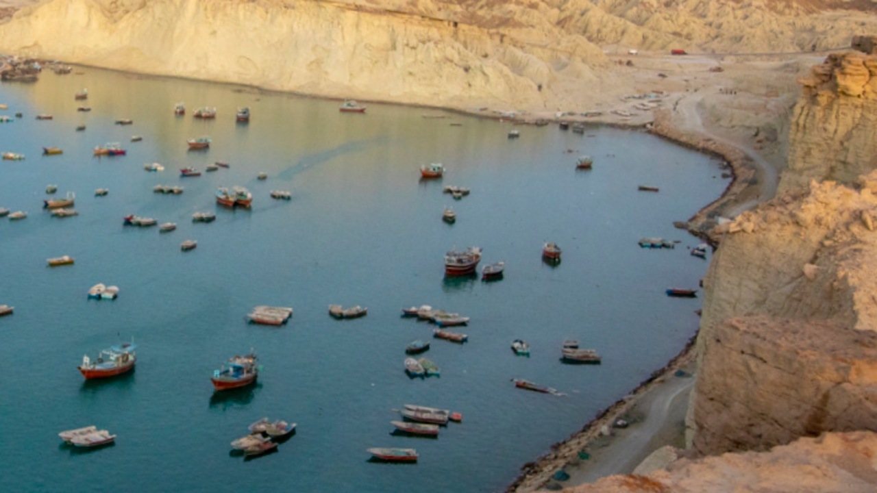 هشدار شیلات سیستان و بلوچستان درباره تراکم شناورها در بنادر صیادی