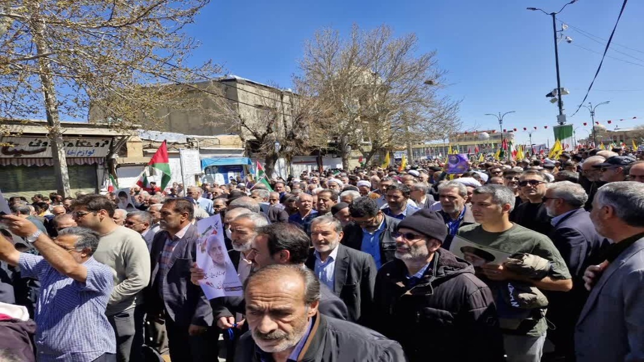 برگزاری مراسم راهپیمایی روز قدس در روستا‌ی حصار + فیلم