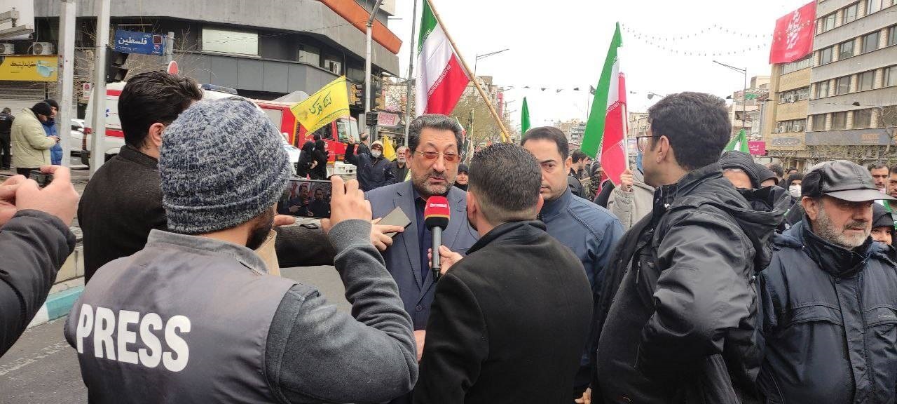 حضور سیدمحمد اتابک، وزیر صنعت معدن و تجارت در راهپیمایی روز قدس حضور سیدمحمد اتابک، وزیر صنعت معدن و تجارت در راهپیمایی روز قدس