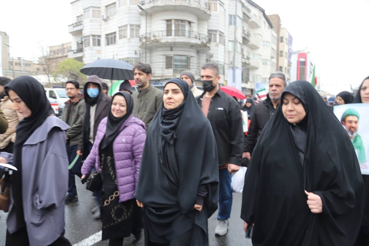 حضور فرزانه صادق، وزیر راه و شهرسازی در راهپیمایی روز قدس حضور فرزانه صادق، وزیر راه و شهرسازی در راهپیمایی روز قدس
