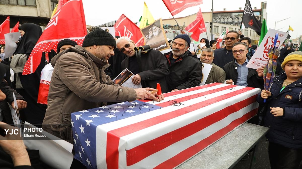 اجتماع شبانه مردمی در تهران