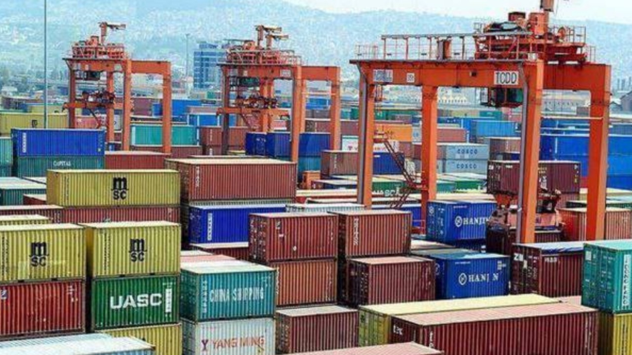معافیت واردات کالا‌های اساسی از استان‌های مرزی