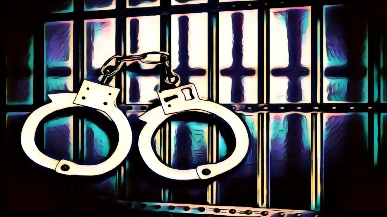 دستگیری زوج کلاهبردار رسید ساز جعلی در آمل