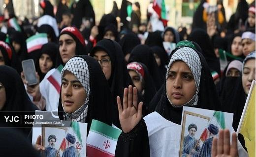 طلاب خواهر قم کفن پوش در بیعت با سومین رهبر انقلاب اسلامی ایران+فیلم و تصاویر طلاب خواهر قم کفن پوش در بیعت با سومین رهبر انقلاب اسلامی ایران+فیلم و تصاویر