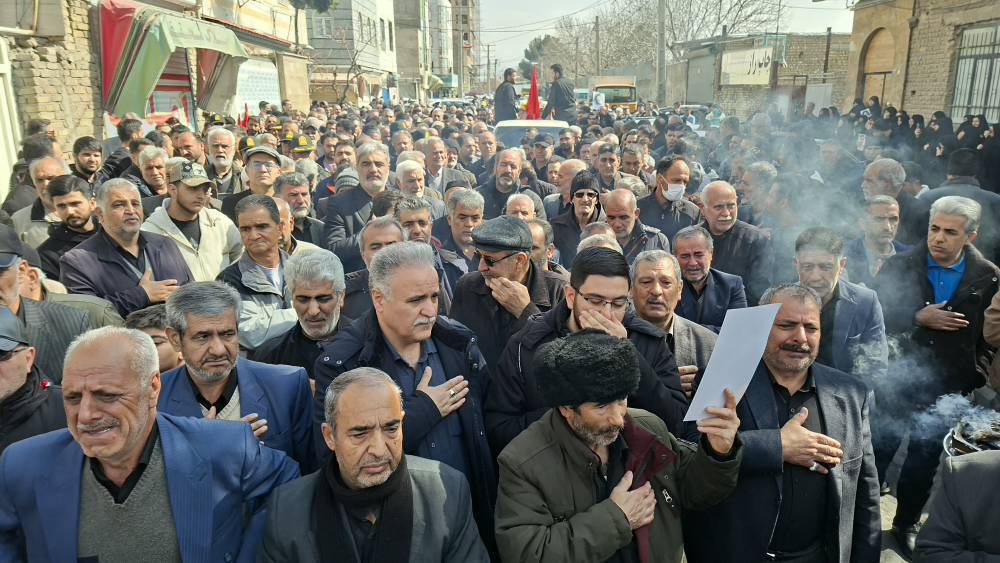 تشییع پیکر پاک شهیدِ جنگ رمضان در محمدشهر+تصاویر تشییع پیکر پاک شهیدِ جنگ رمضان در محمدشهر+تصاویر