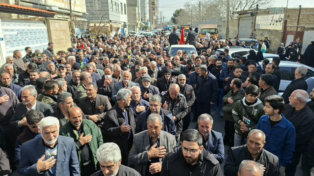 تشییع پیکر پاک شهیدِ جنگ رمضان در محمدشهر+تصاویر تشییع پیکر پاک شهیدِ جنگ رمضان در محمدشهر+تصاویر