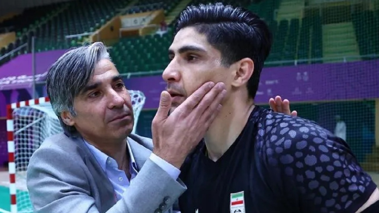 دروازه‌بان تیم ملی: تخریب خانه‌ام فدای سربلندی ایران