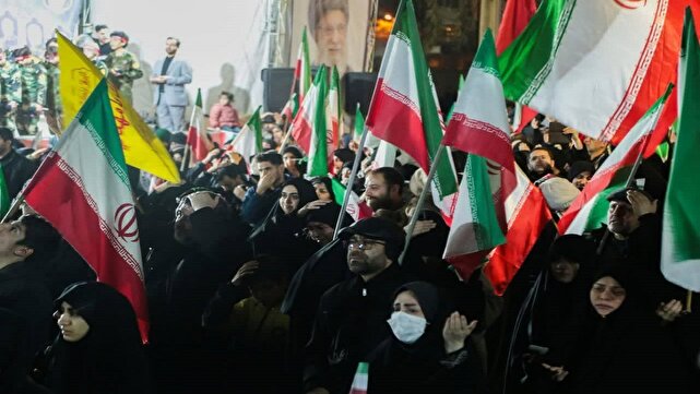 جلوه&zwnj;هایی از پانزدهمین شب ایستادگی مردم قم
