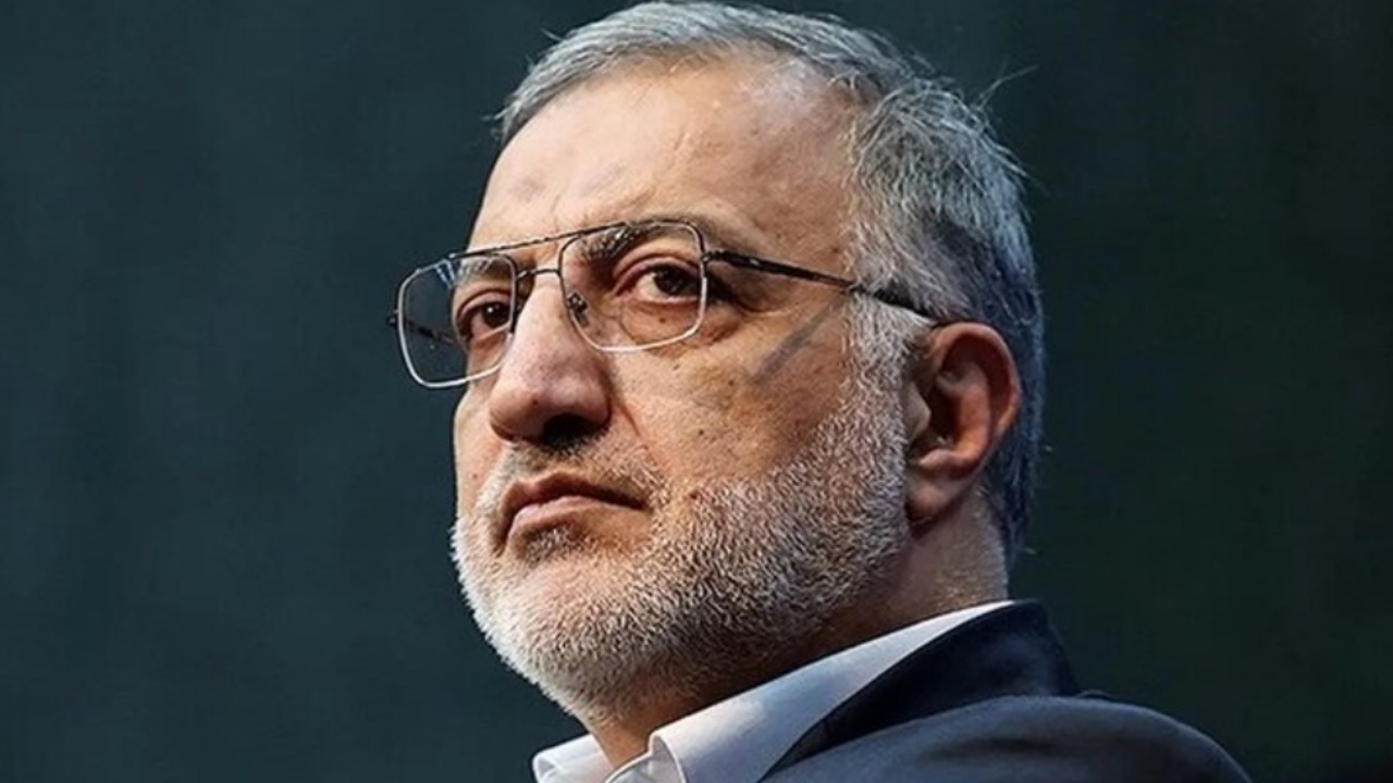 حضور شهردار تهران در میدان شهدا و محل اصابت موشک‌های رژیم صهیونیستی