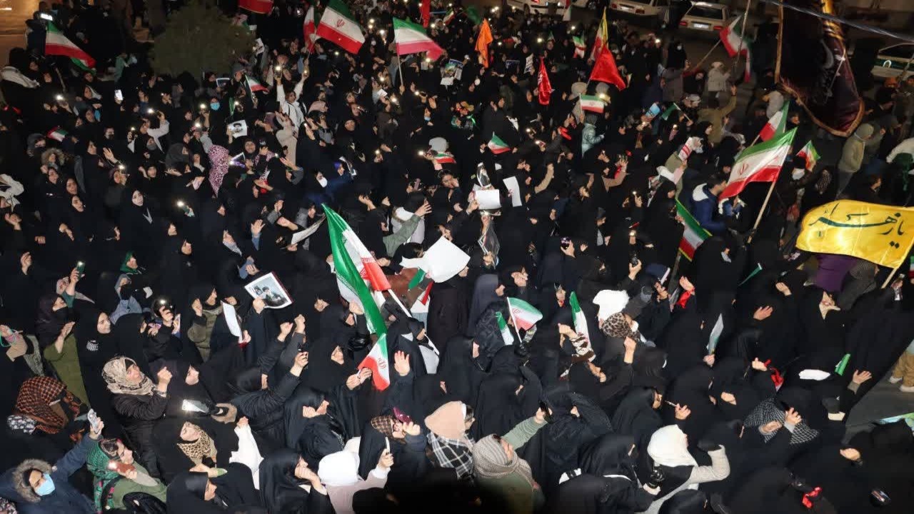 جلوه‌هایی از شانزدهمین اجتماع عظیم مردم انقلابی ماهدشت + عکس