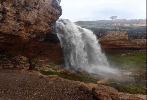 درخشش آب در لرستان سرزمین آبشارهای زیبا