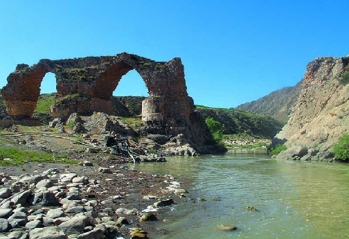 پل&zwnj;های تاریخی لرستان؛ شاهکار&zwnj;های معماری ایران