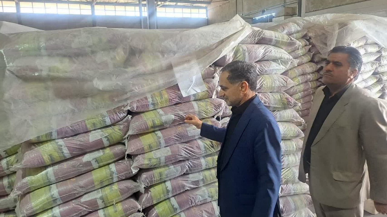هیچ مشکلی در زمینه تامین کالا‌های اساسی در کرمان وجود ندارد