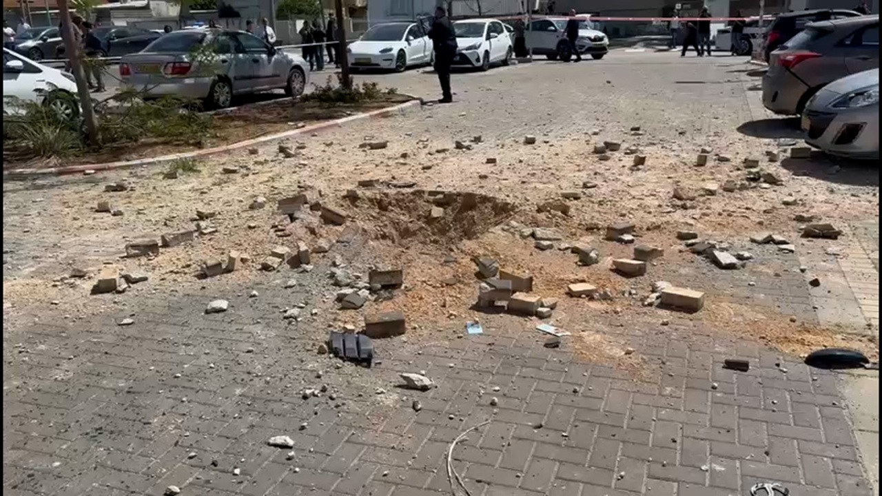 تصاویری از حملات ایران به نقاط مختلف رژیم اسرائیل + فیلم