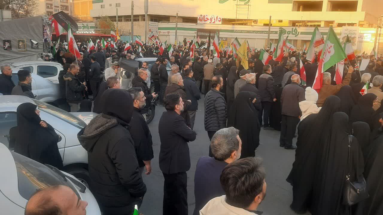 تجدید بیعت پایتخت نشینان با سومین رهبر انقلاب اسلامی