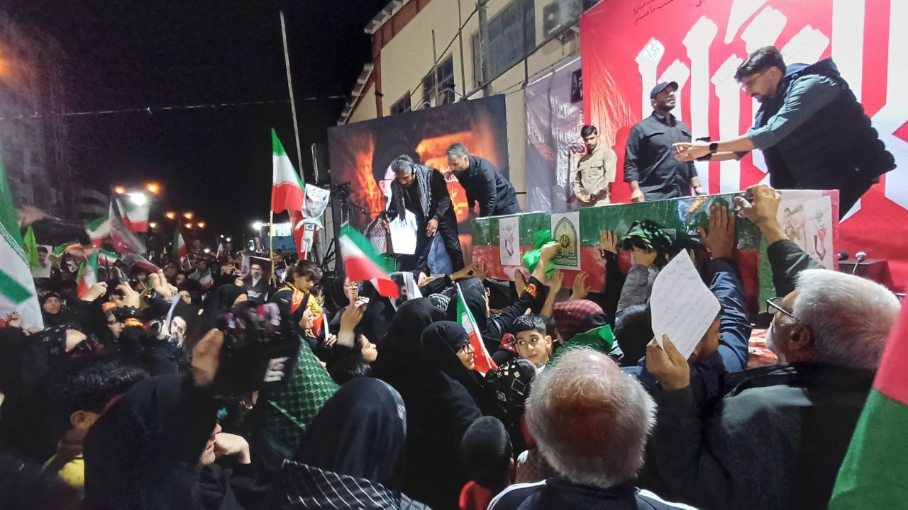 قیام پرشور و باشکوه مردم سیستان و بلوچستان در شب&zwnj;های بیعت ایران اسلامی +فیلم و تصاویر