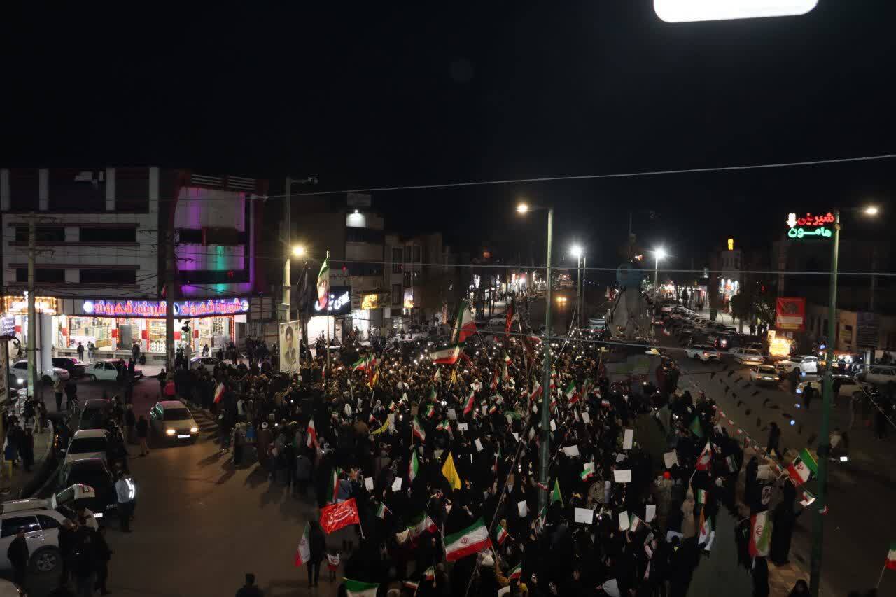 برگزاری چهارشنبه سوری انقلابی در ماهدشت برگزاری چهارشنبه سوری انقلابی در ماهدشت