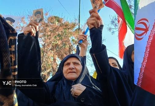 بیعت بانوان خرم آبادی با رهبر معظم انقلاب اسلامی + تصاویر