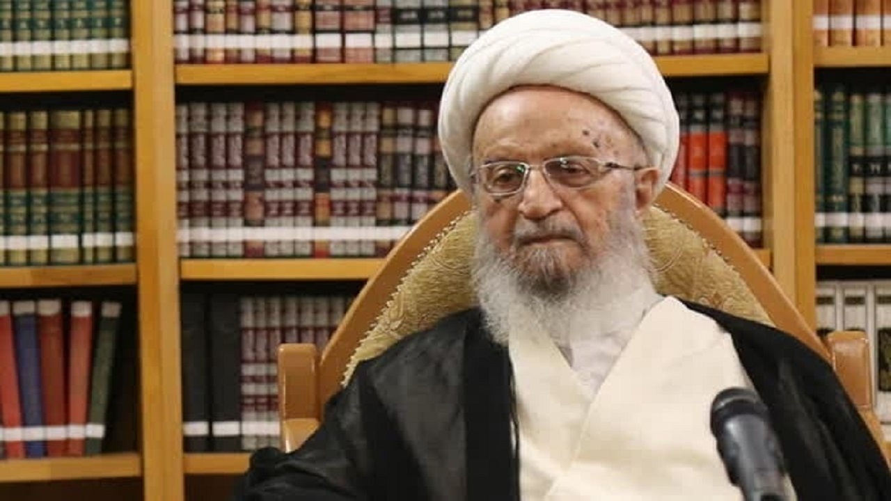 پیام تسلیت آیت الله مکارم شیرازی در پی شهادت جمعی از مردم بی دفاع، فرماندهان نظامی و مسئولان کشور