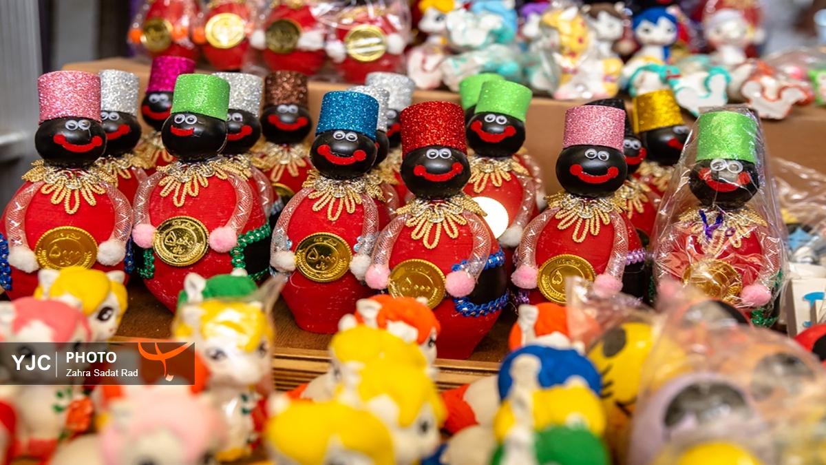 لحظه‌ی تحویل سال ۱۴۰۵ در میدان انقلاب تهران