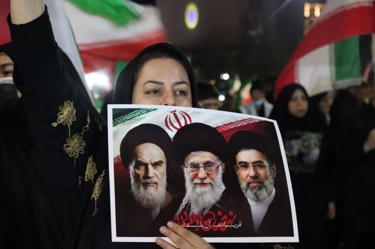 رسانه&zwnj;های کرمان؛ سپرِ ولایت، نابودگرِ دشمن + فیلم و عکس