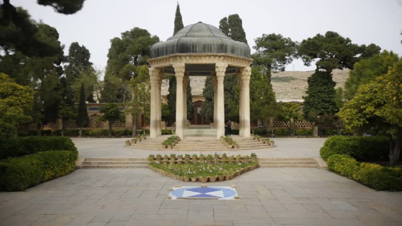 حافظیه تعطیل است
