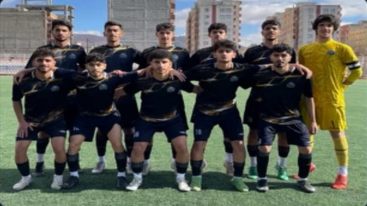 شکست کشاورز نوین طبرستان در بازی رفت لیگ برتر فوتبال ۱۸ سال کشور