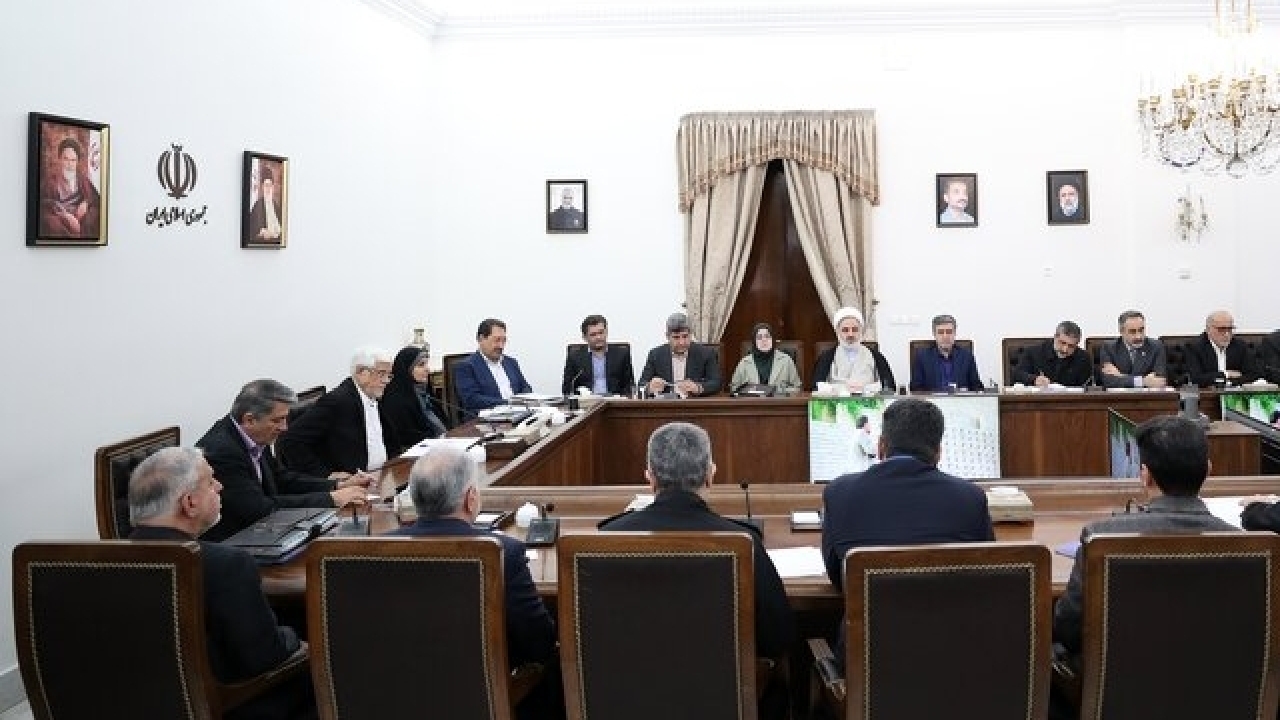 عارف: مردم سال سختی داشتند؛ دولت سفرهای نوروزی ۱۴۰۵ را تشویق می‌کند