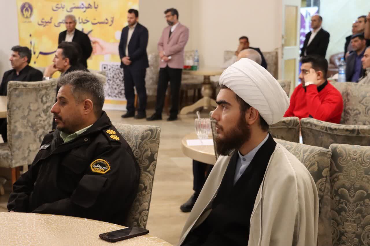 برگزاری مراسم جشن گلریزان در ماهدشت