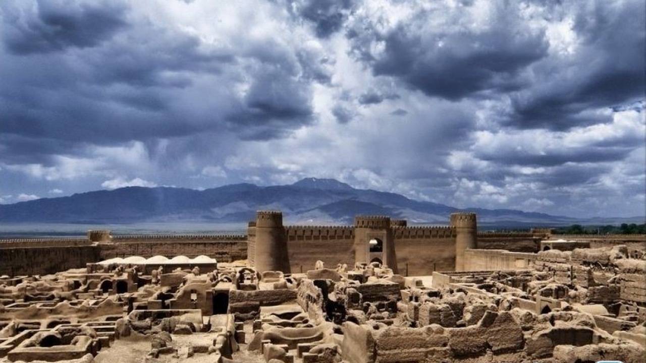 راین؛ تماشاگاه تاریخ در دامن کوه هزار + تصاویر