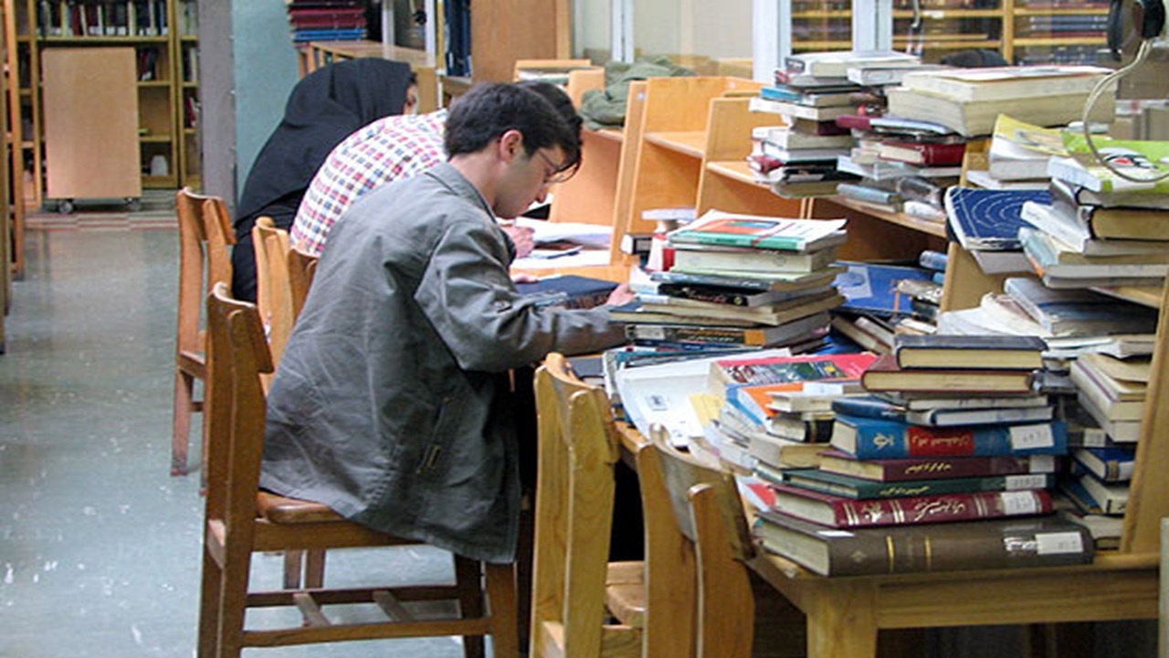 احداث کتابخانه درخواست کتاب دوستان شد