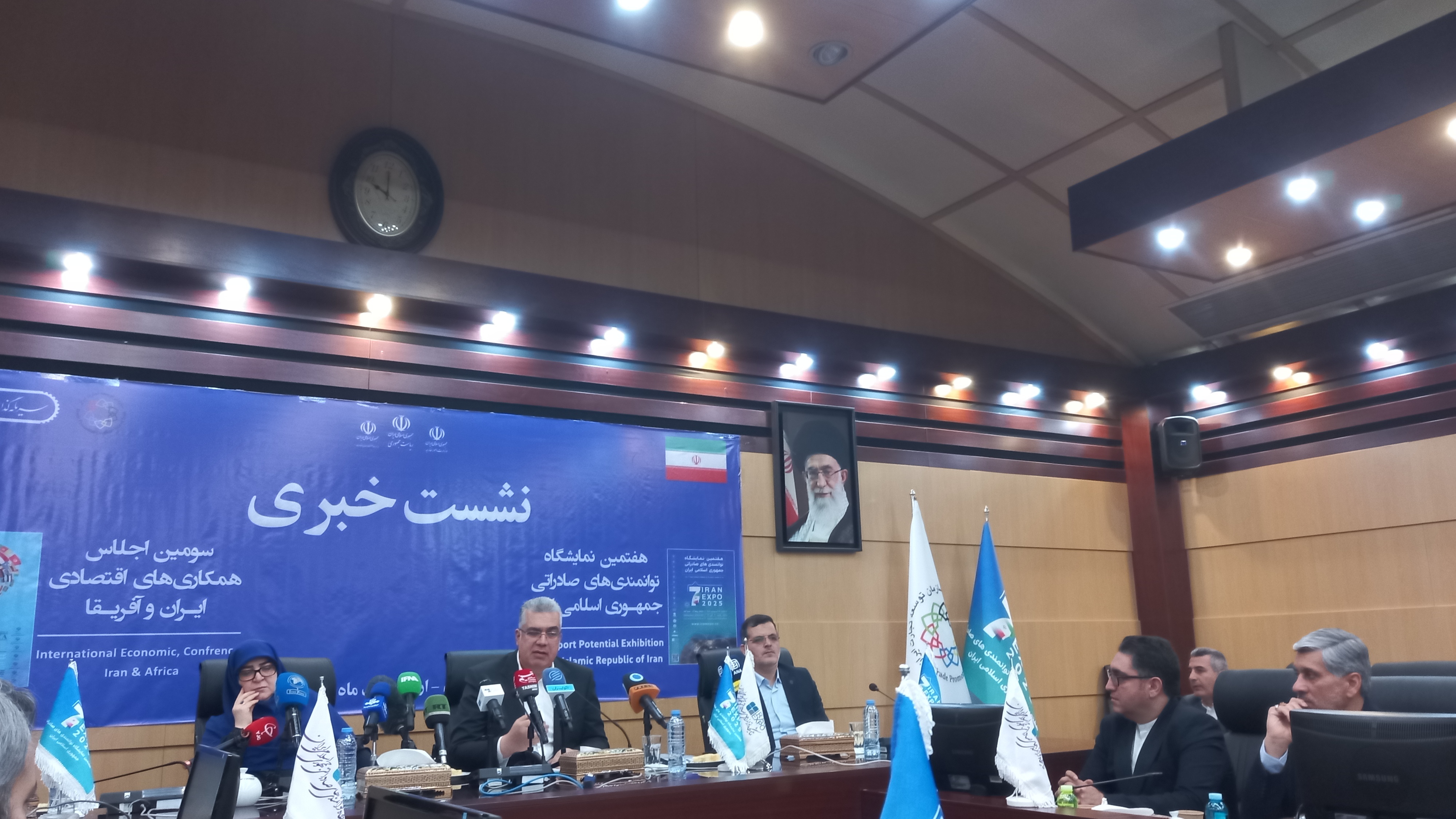 حضور ۱۱۰ کشور در نمایشگاه بین‌المللی توانمندی‌های صادراتی ایران+فیلم