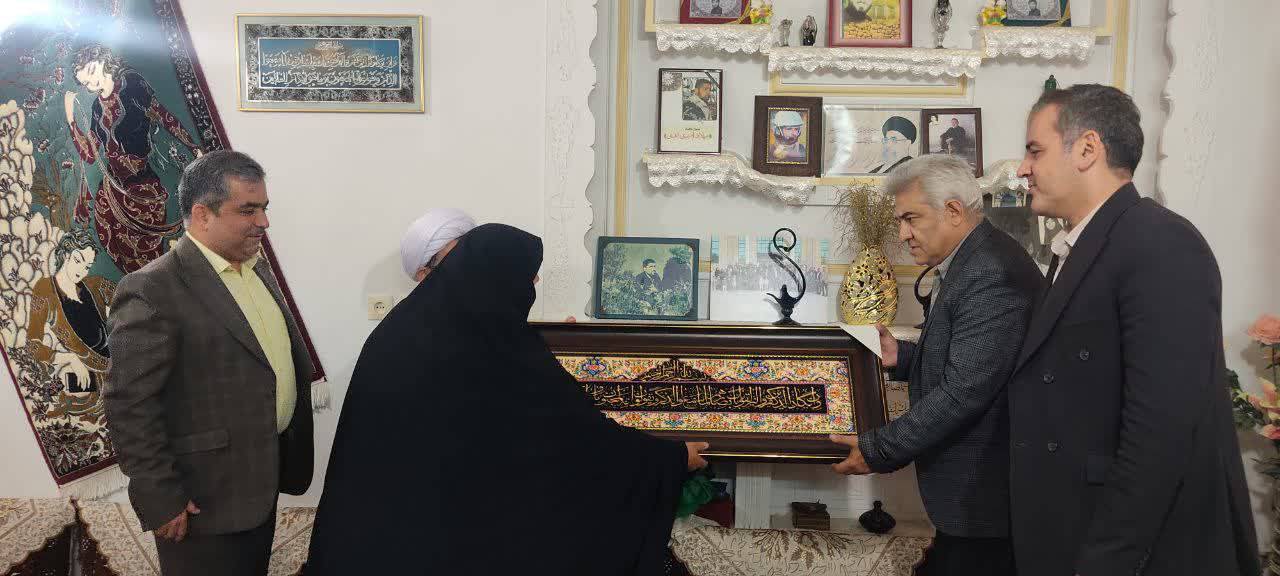 دیدار با خانواده شهدا