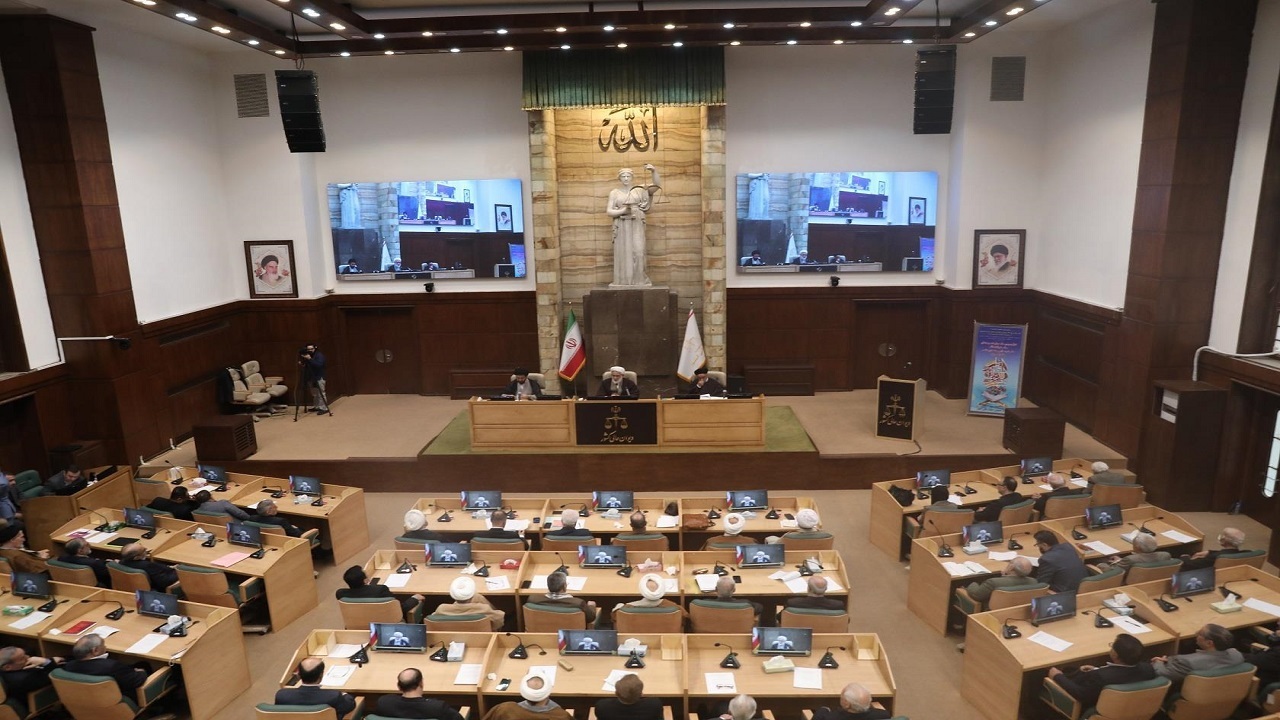 دستگیری دلال دلار در یوسف‌آباد تهران