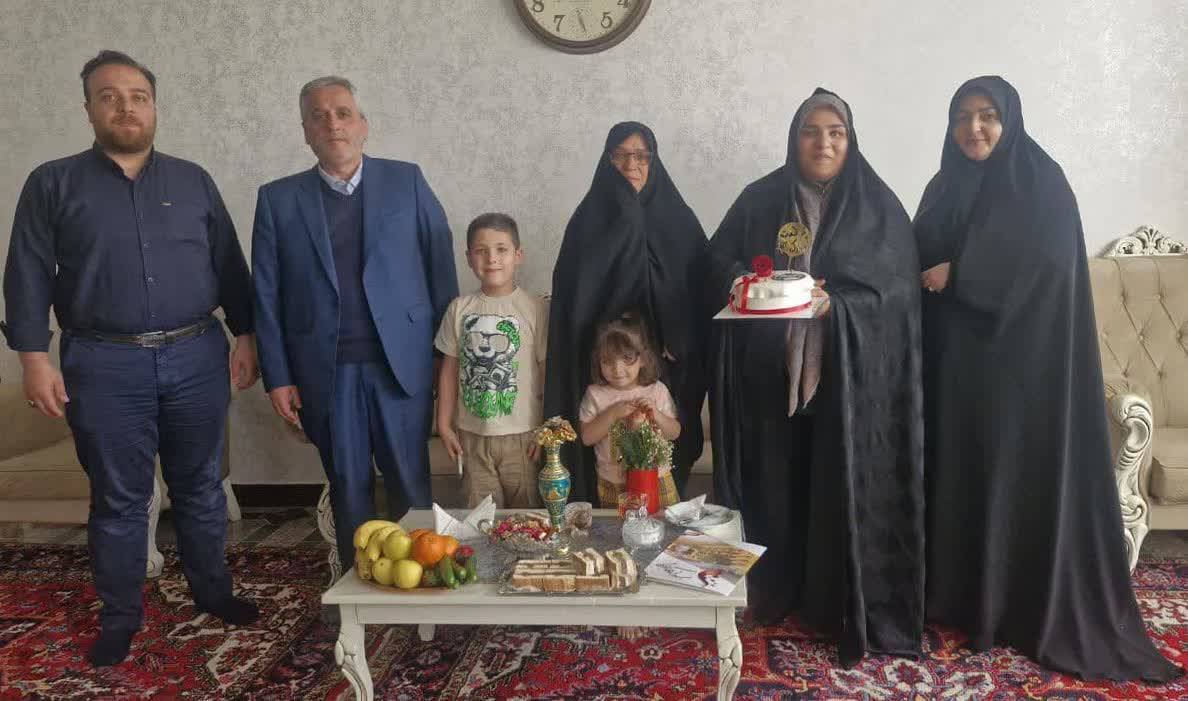 تکریم دختران شهدا