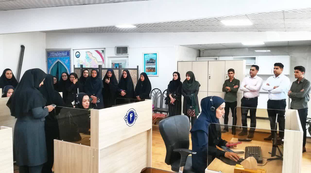 بازدید دانشجویان از سامانه ارتباط با مشتریان ۱۲۲ آبفا در نیشابور