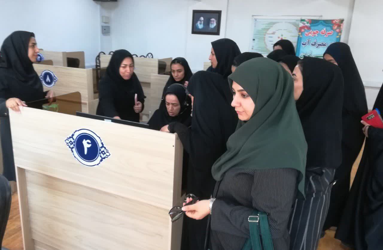 بازدید دانشجویان از سامانه ارتباط با مشتریان ۱۲۲ آبفا