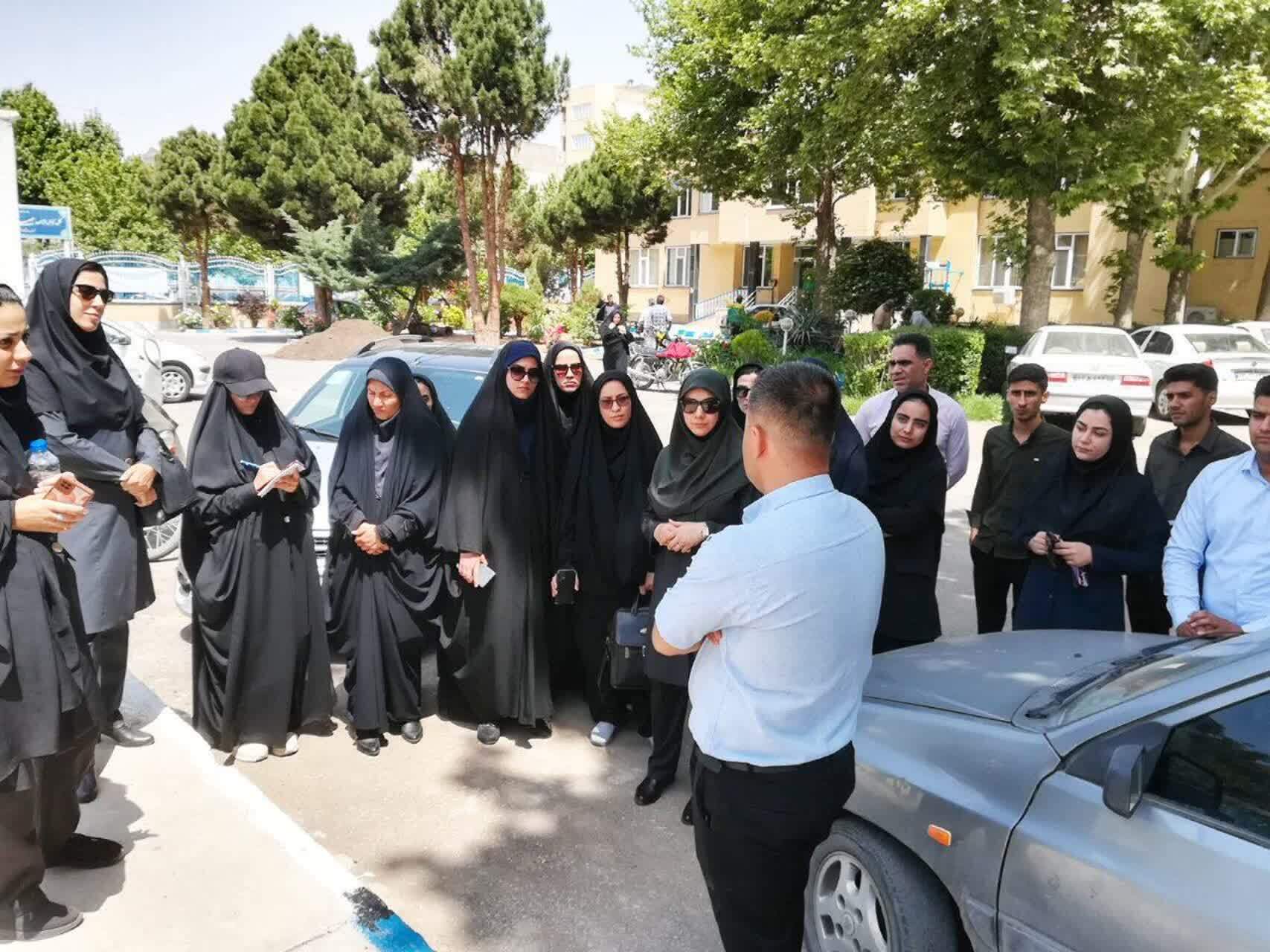 بازدید دانشجویان از سامانه ارتباط با مشتریان ۱۲۲ آبفا در نیشابور