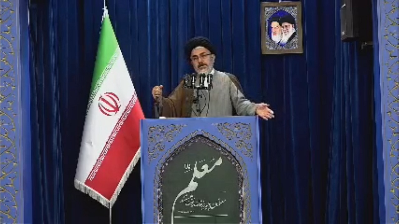 معلمان شهید مطهری را الگو قرار دهند